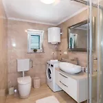 Villa Lara With Sauna In Imotski